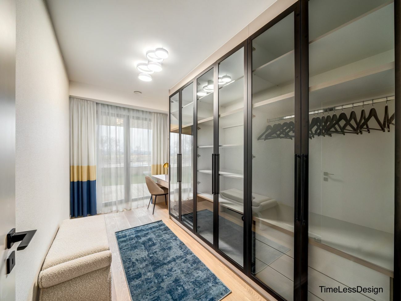 Prémium minőségű bútorok a gardróbban is