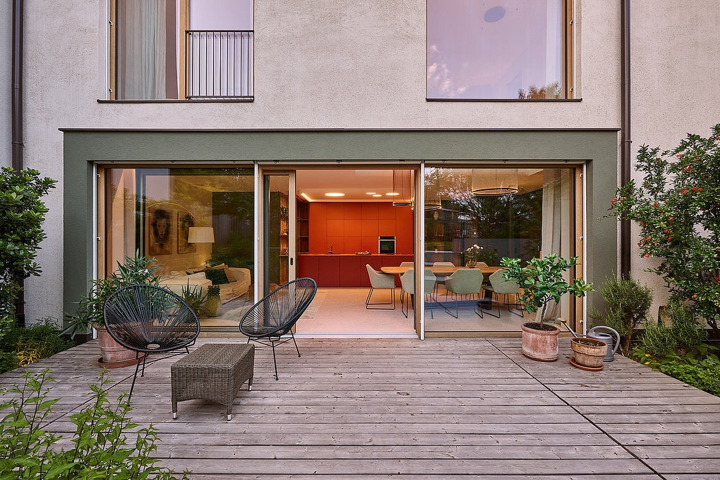 Egyszerű de barátságos hátsó terasz