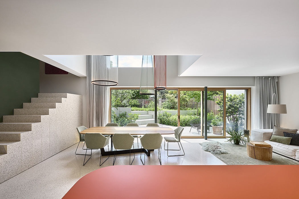 Étkező lazán elrendezve a térben