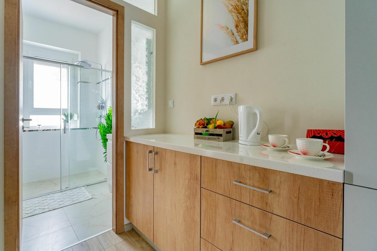 Egyedi készítésű tárolókomód