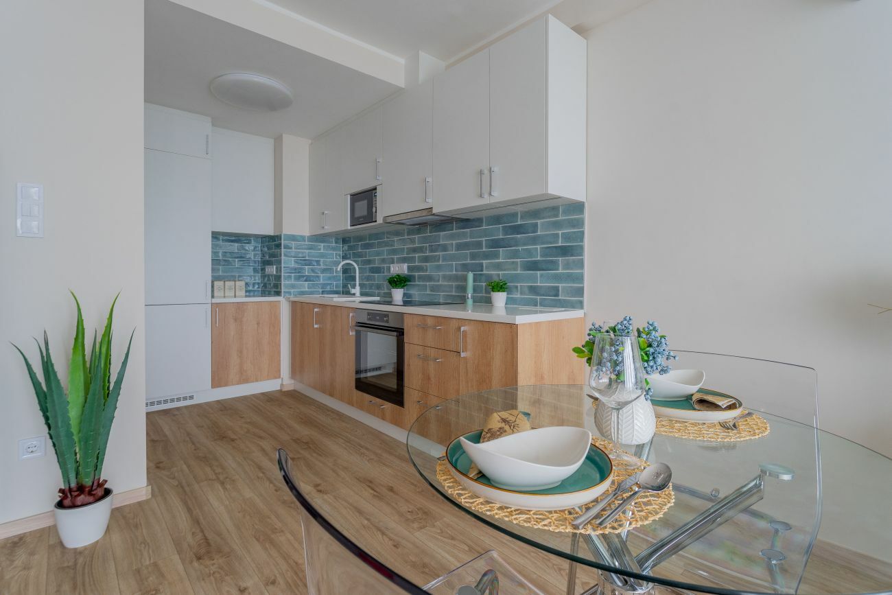 Vízkék konyhai falicsempe