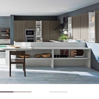 Kék és barna konyhabútor kombináció modern olasz design