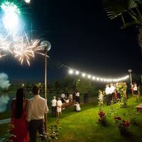 Esküvői tűzijáték a Nádas Fogadó udvarán