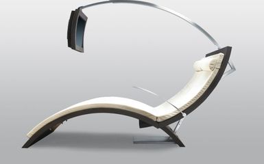 Marco Zordan designer munkái - realx fotel, faburkolatú plasma tv és különleges hangszórók