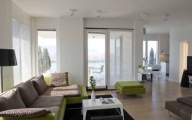 Dunára néző 120 nm-es budapesti lakás megújult belső terekkel