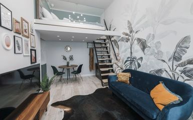 Antal Réka lakberendező tervei alapján újult meg ez a 27 m2-es Airbnb lakás
