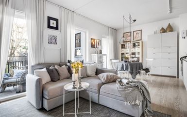 54 m2-es világos teraszos otthon skandináv lakberendezéssel