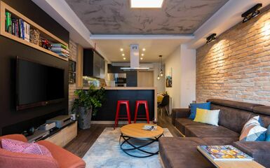 60 m2-es budapesti lakást újított fel Zsoltai Tünde belsőépítész egy borkedvelő számára
